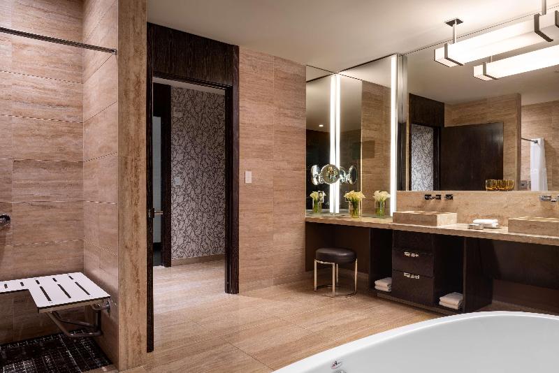 اتاق خانوادگی با چشمانداز استخر, ALEGRIA Florida Park