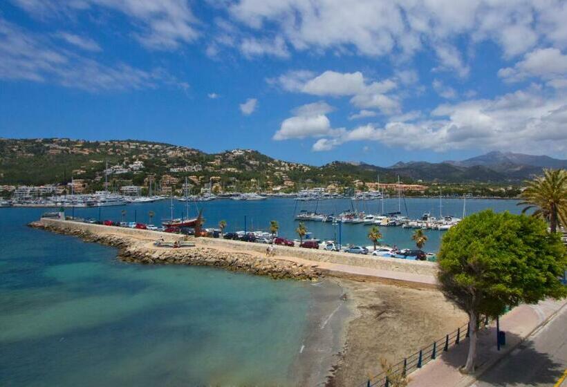 海景标准间带阳台, Brismar