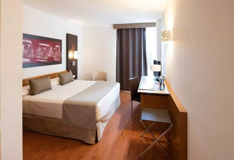 اتاق استاندارد, Catalonia Bristol