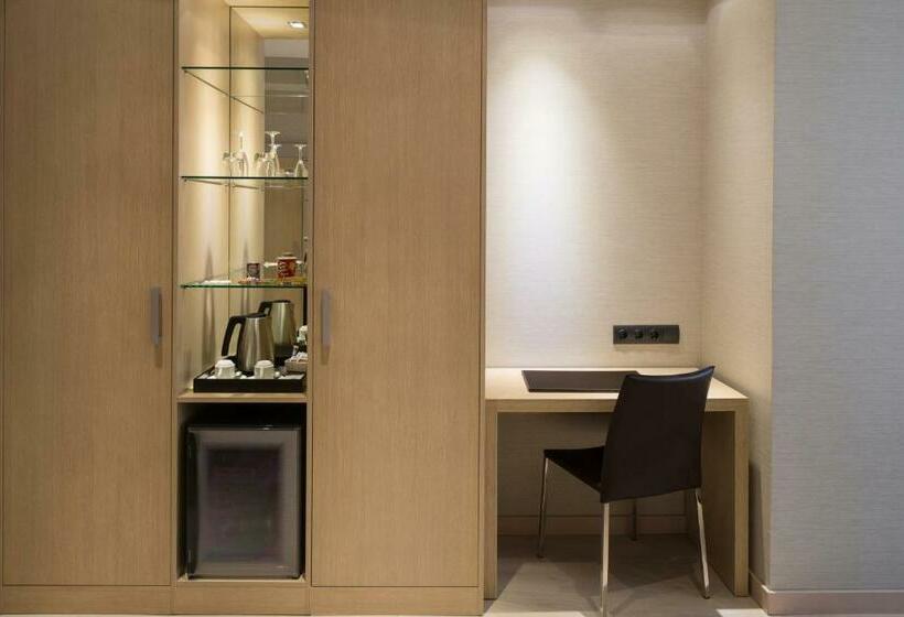 Номер Superior, Catalonia Sagrada Familia