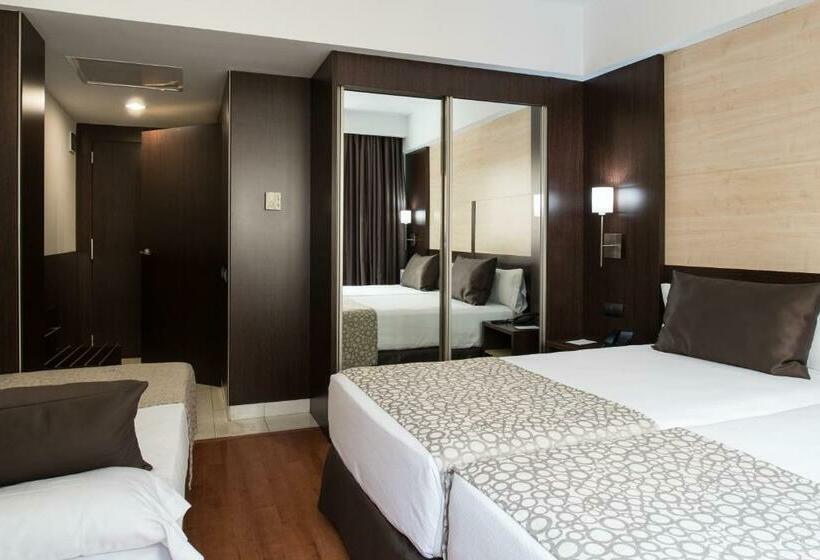 Номер Стандарт Трехместный, Catalonia Sagrada Familia