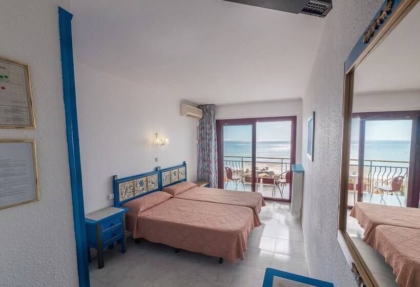 스탠다드 룸 바다 전망, Checkin Garbí