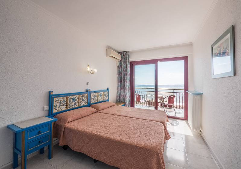 스탠다드 룸 바다 전망, Checkin Garbí