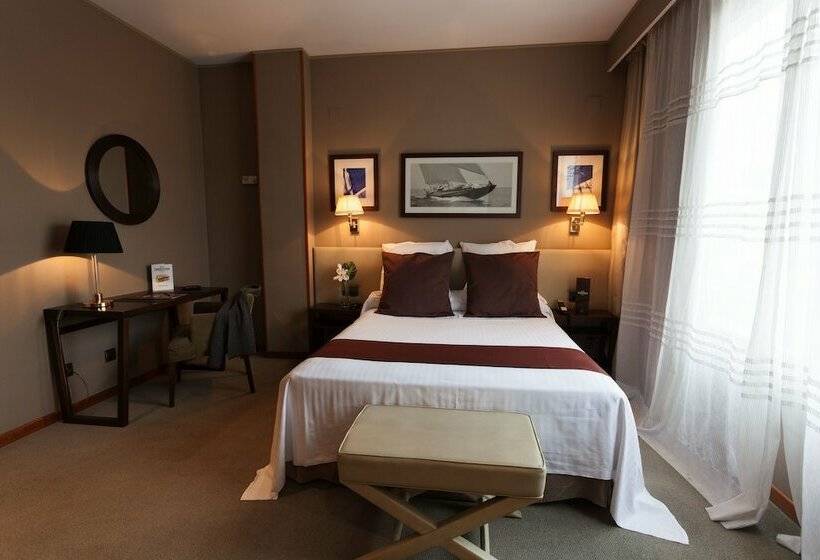 غرفة قياسية, Conqueridor