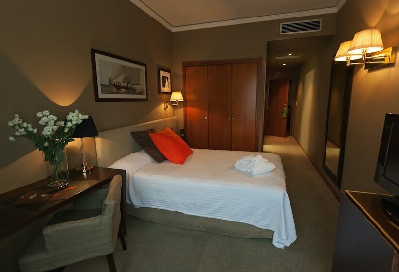 غرفة قياسية, Conqueridor