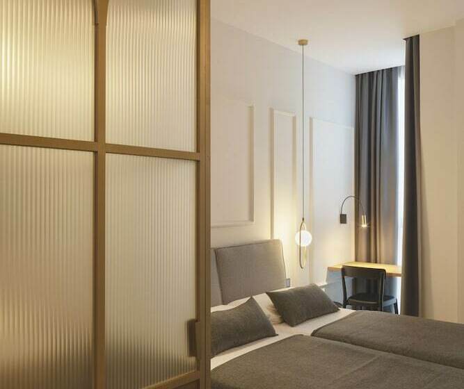 غرفة قياسية, Conqueridor