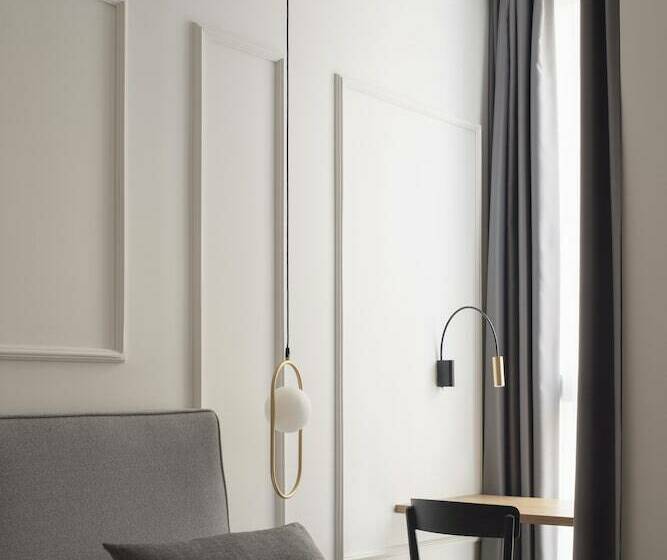 غرفة قياسية, Conqueridor