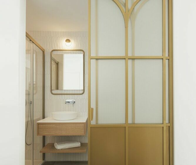 غرفة قياسية, Conqueridor