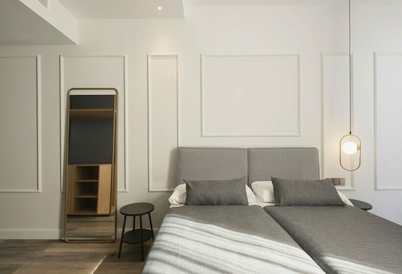 غرفة قياسية, Conqueridor