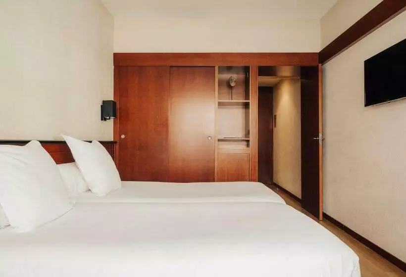 Habitació Estàndard, Derby