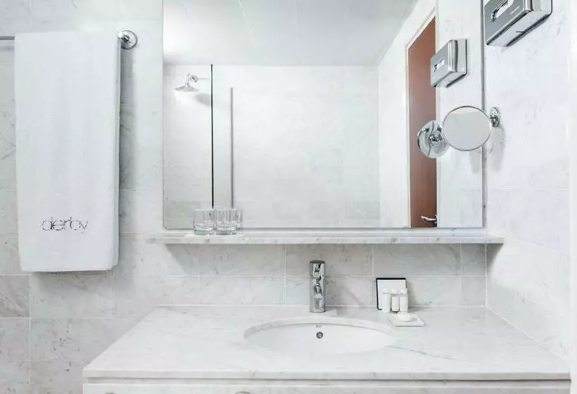 Habitació Estàndard, Derby