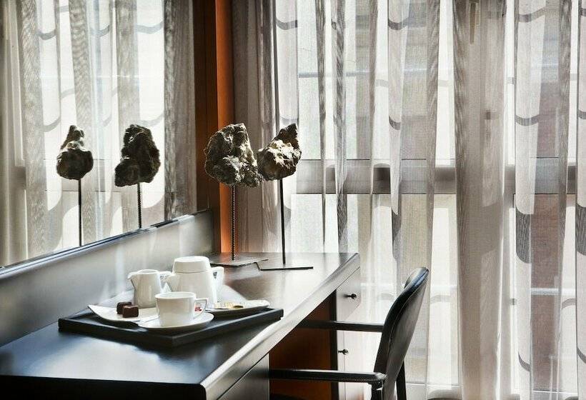 Номер Стандарт, Derby