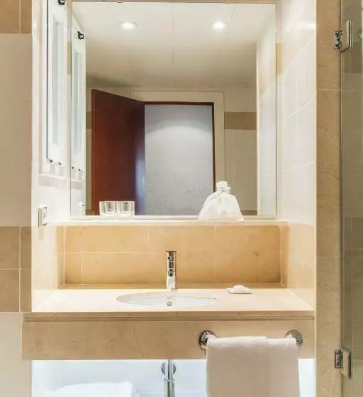 Junior Suite, Derby
