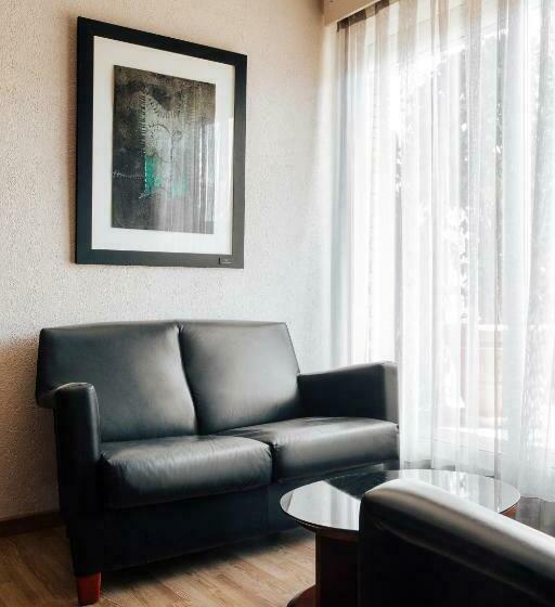 Полулюкс, Derby