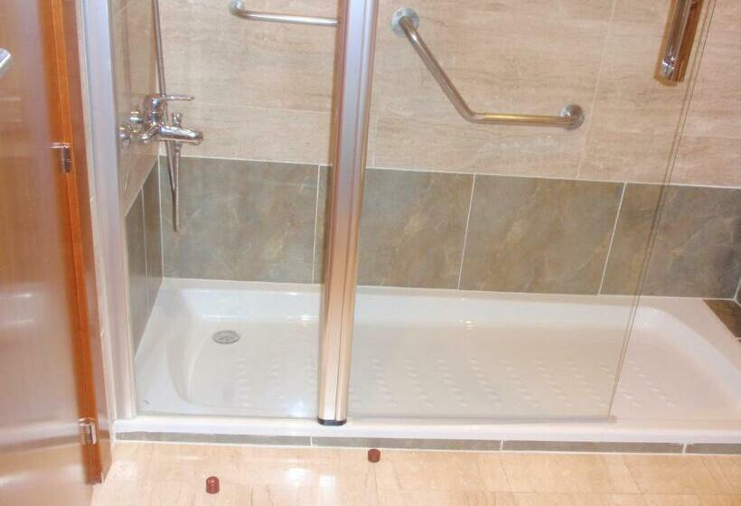 اتاق خانوادگی, Extremadura