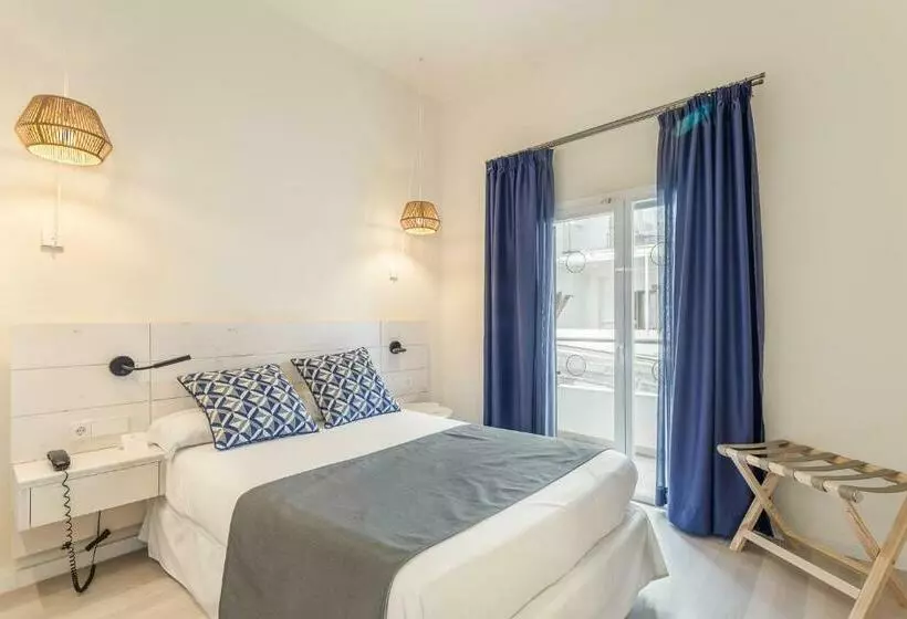 Economy Zimmer, Fergus Style Soller Beach