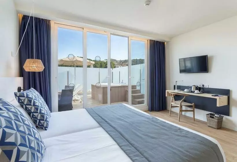اتاق سوپریور, Fergus Style Soller Beach