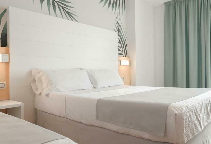 스탠다드 트리플 룸 풀장 전망, ALEGRIA Florida Park