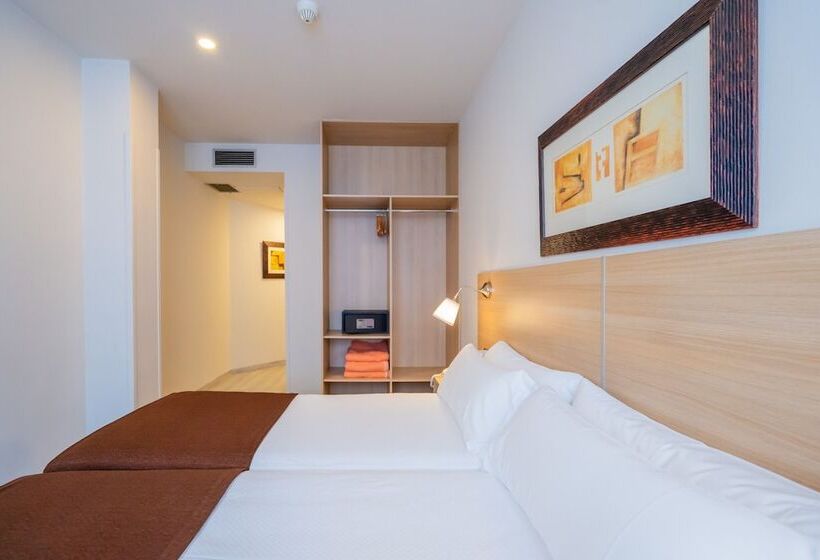 اتاق استاندارد چهار تخته, Glories