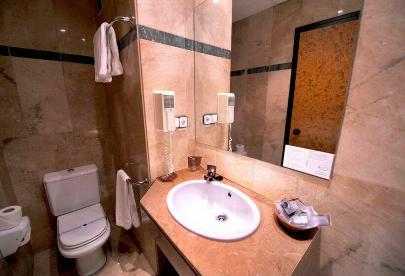 اتاق استاندارد یک نفره, Glories