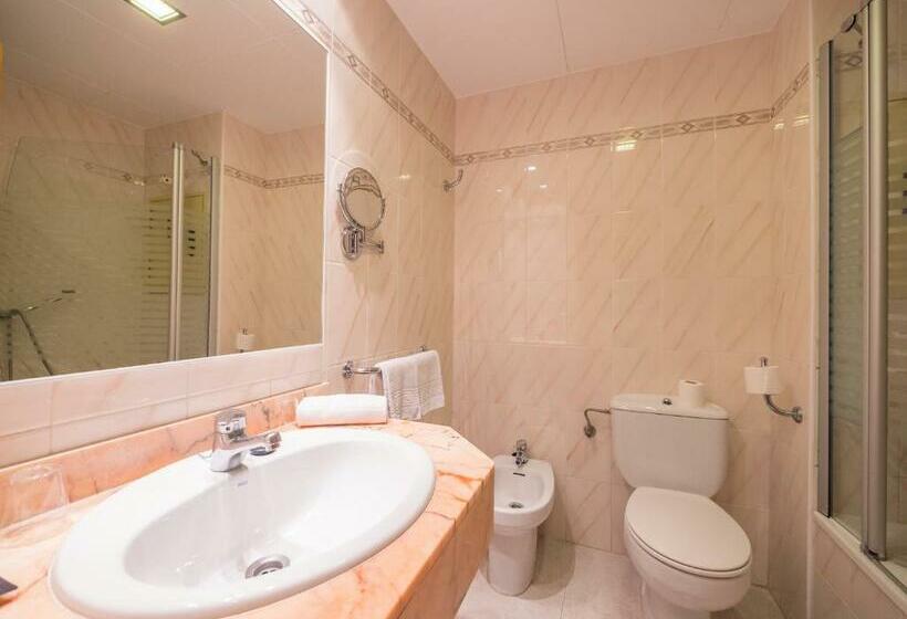 חדר משפחתי נוף לים, Golden Taurus Aquapark Resort