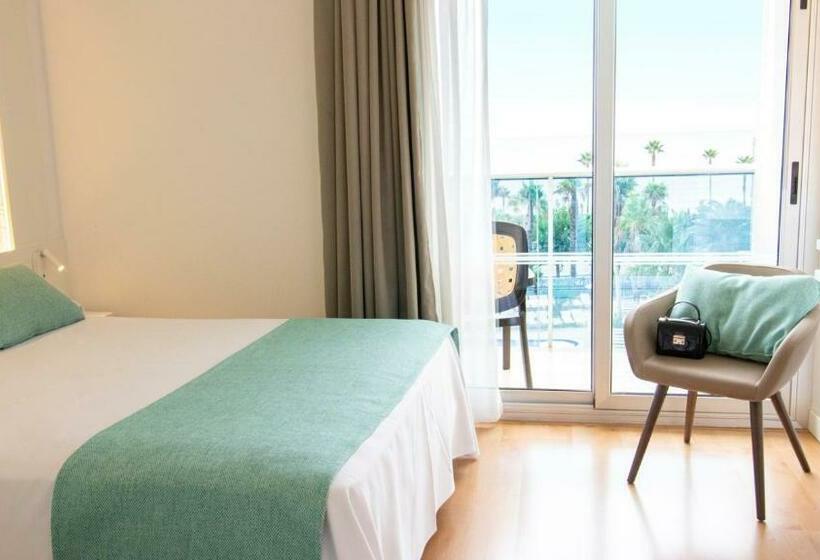 חדר סטנדרט נוף לבריכה, Golden Taurus Aquapark Resort