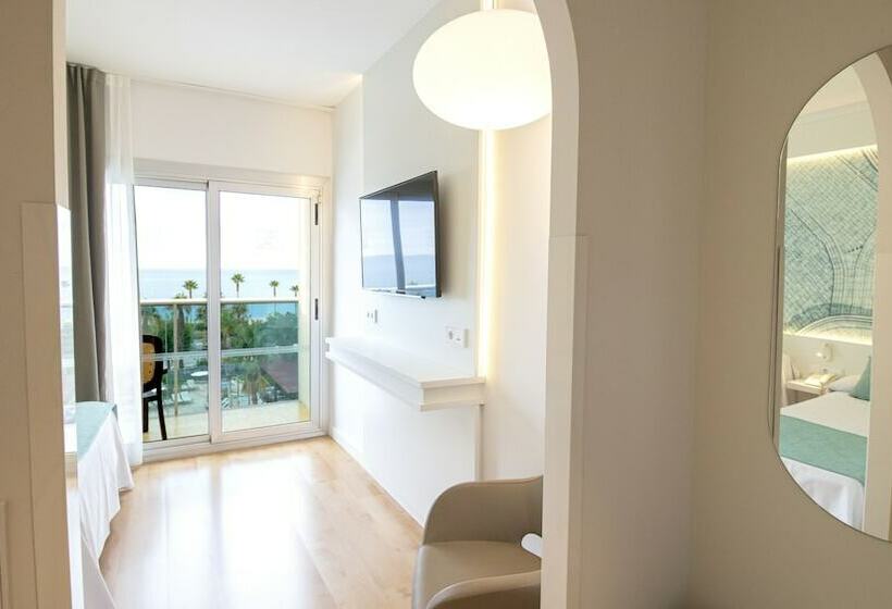 חדר סטנדרט נוף לבריכה, Golden Taurus Aquapark Resort