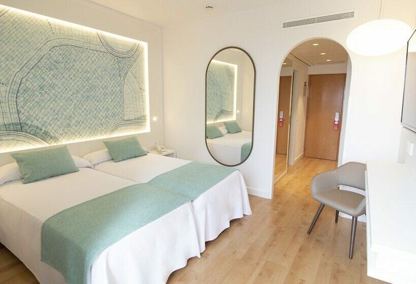 اتاق استاندارد با چشم‌انداز استخر, Golden Taurus Aquapark Resort