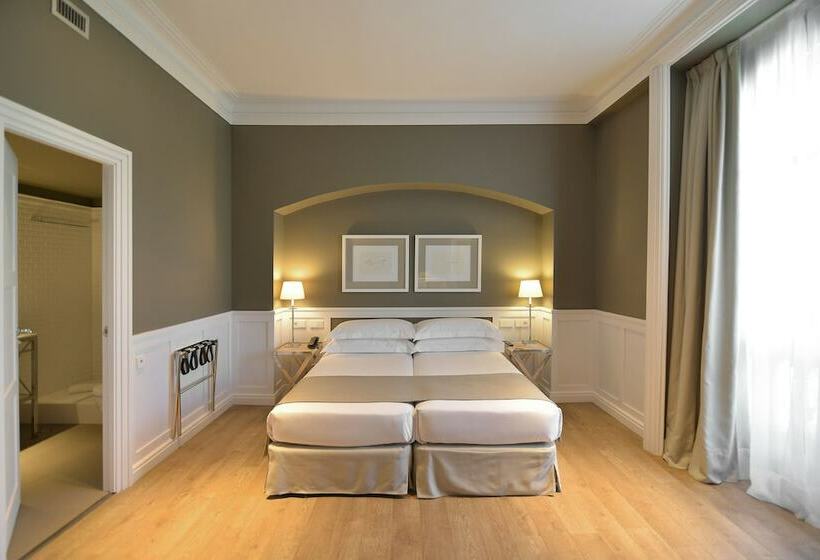 高级大房间, Granvia