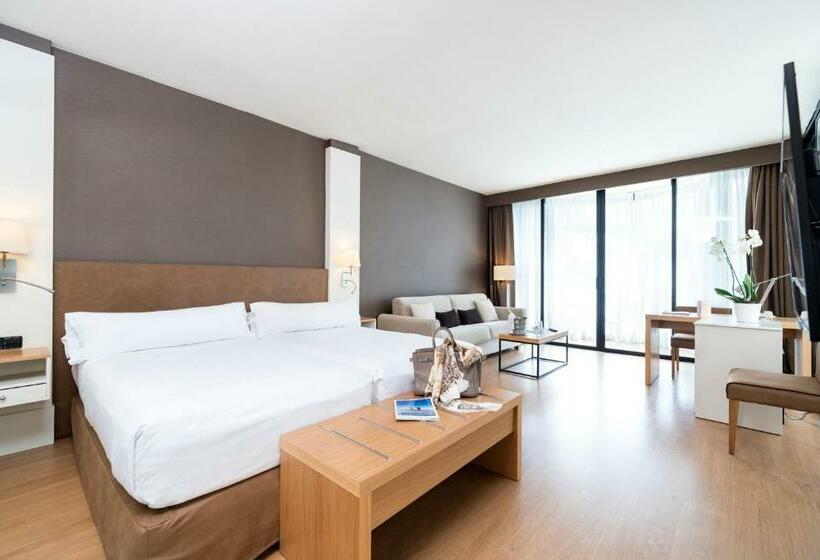 חדר אקזקיוטיב, Guitart Grand Passage