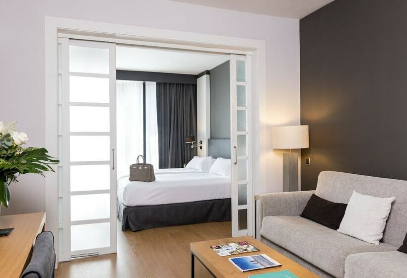 סוויטת ג'וניור משפחתית, Guitart Grand Passage