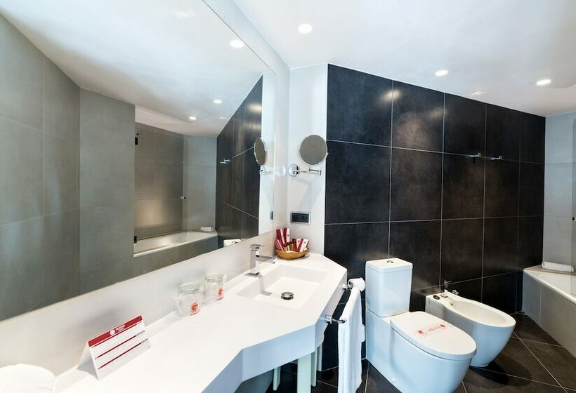 סוויטה, Guitart Grand Passage