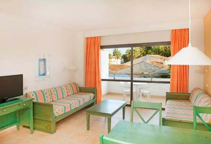 استودیوی استاندارد, Iberostar Waves Ciudad Blanca
