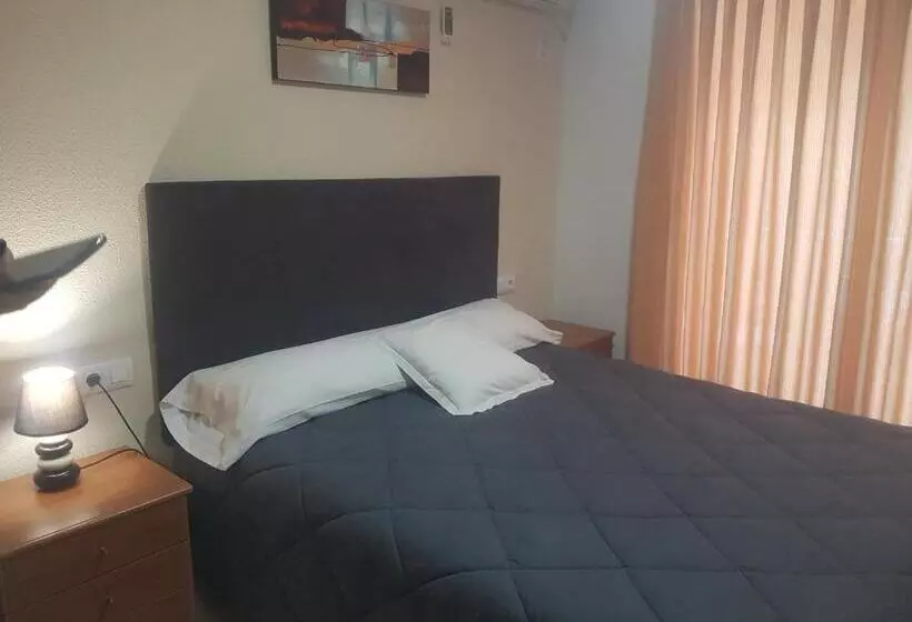 Chambre Standard, L Escala