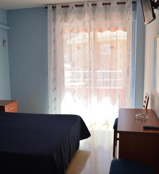 غرفة قياسية, L Escala