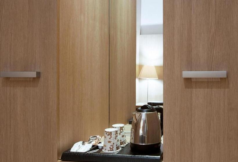 اتاق استاندارد, Lleo