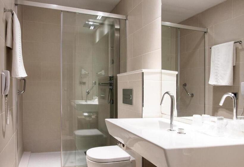 اتاق استاندارد, Lleo