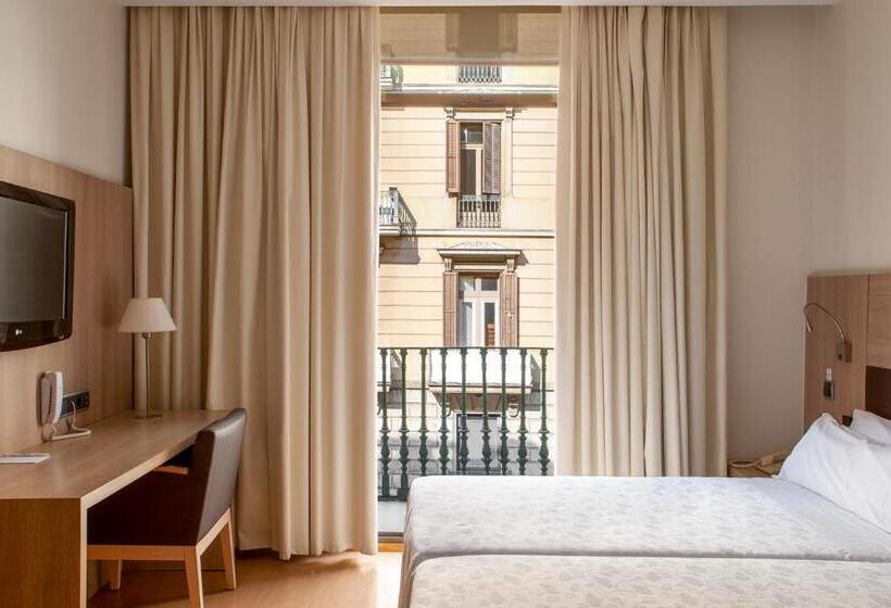 اتاق استاندارد با بالکن, Lleo