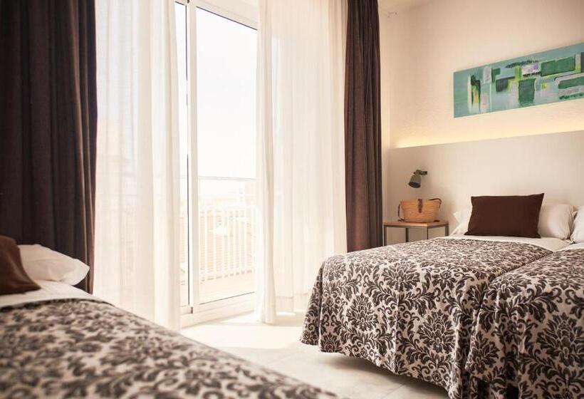 스탠다드 트리플 룸 풀장 전망, Miami