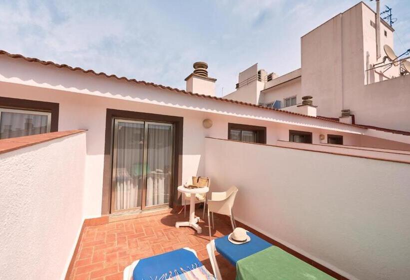 프리미엄 트리플 룸, Miami