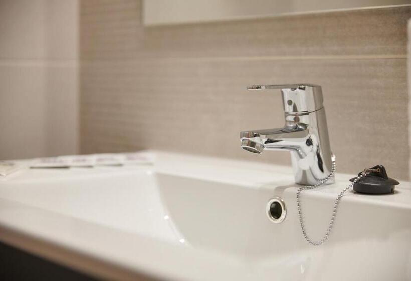 스탠다드 트리플 룸 풀장 전망, Miami