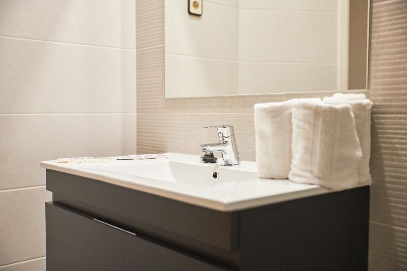 스탠다드 트리플 룸 풀장 전망, Miami