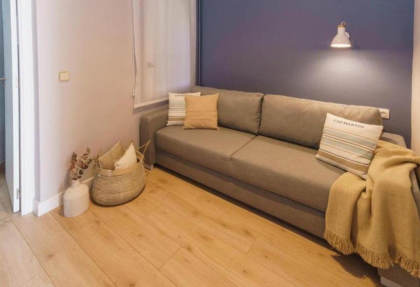 اتاق استاندارد سه نفره, Bypillow Mumm