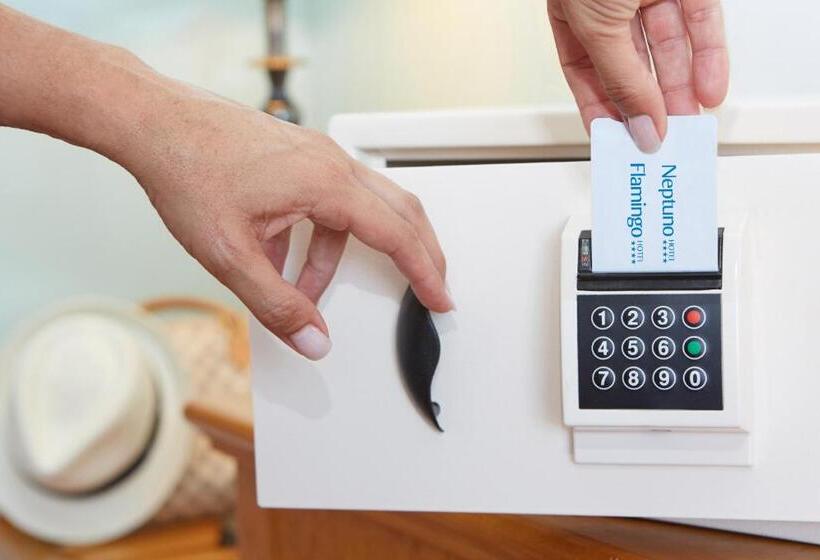 اتاق اساندارد با چشم‌انداز جانبی به دریا, Myseahouse Flamingo - Adults Only 4* Sup