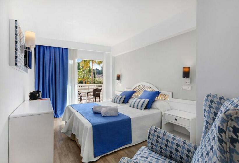 اتاق استاندارد با چشم‌انداز استخر, ROC Oberoy