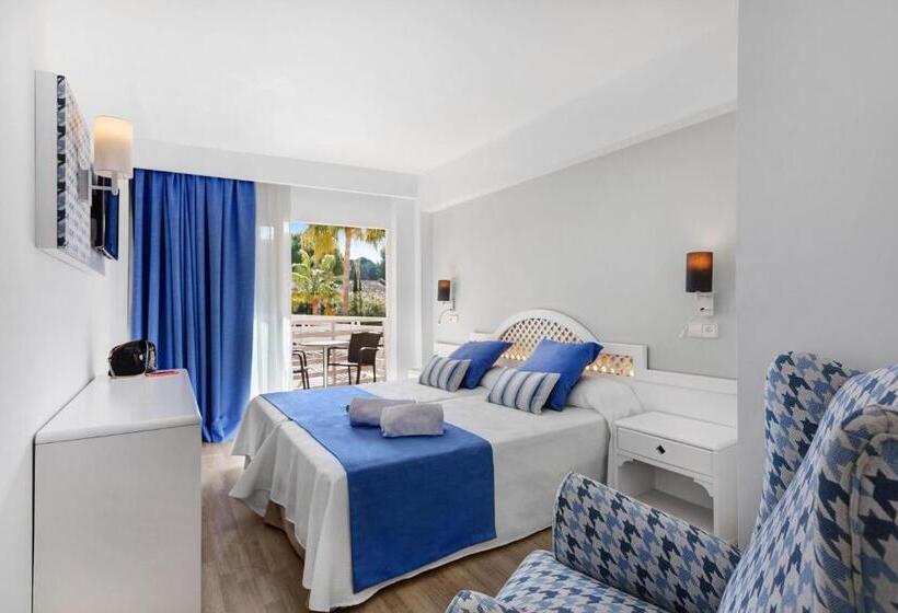 اتاق استاندارد با چشم‌انداز استخر, ROC Oberoy