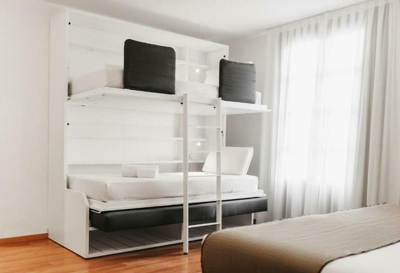 Семейный Номер, Oriente Atiram