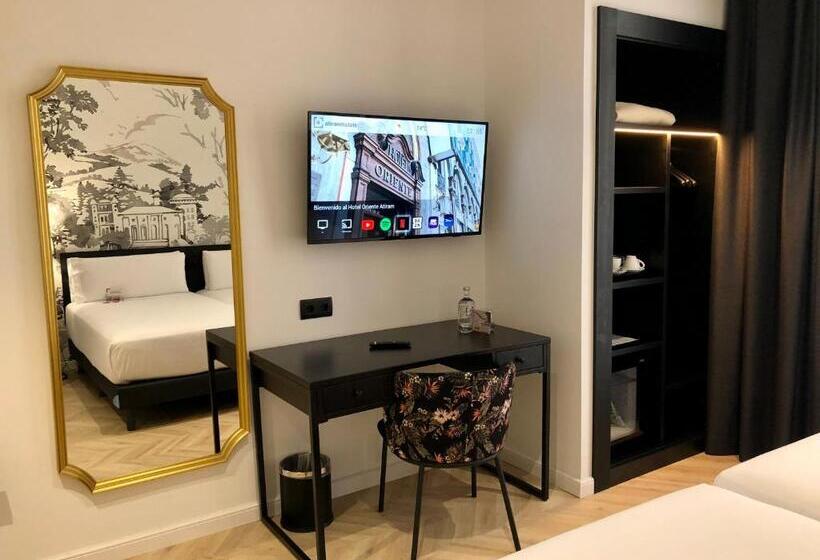 Номер Deluxe, Oriente Atiram