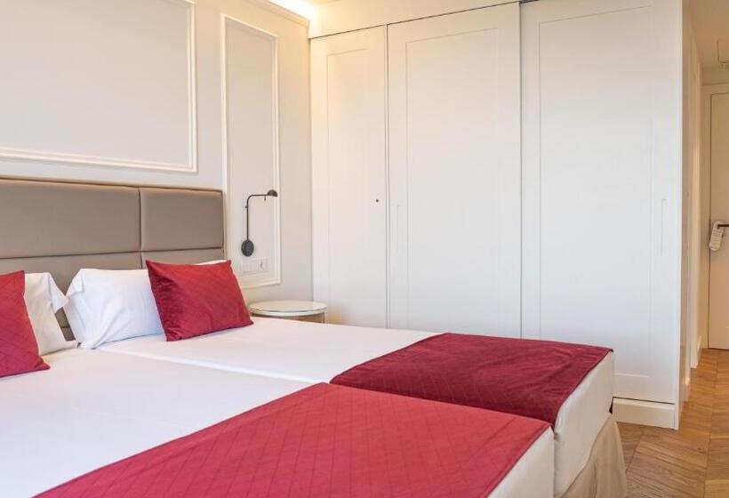 غرفة قياسية, Seth Port Mahón