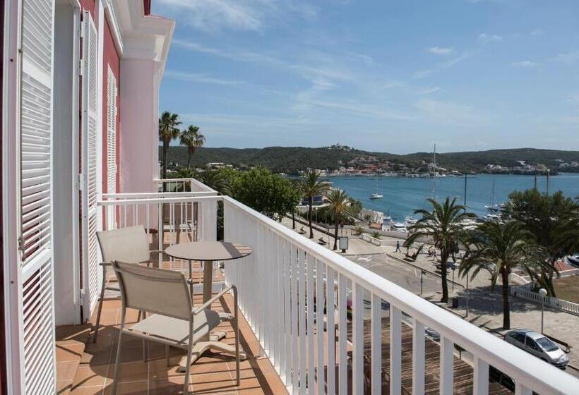 Quarto Estandar Vista Mar, Seth Port Mahón